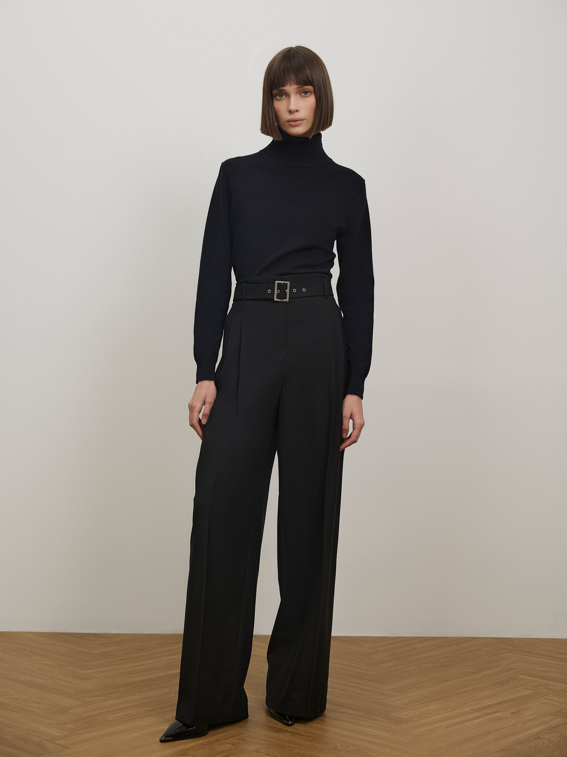 Широкие брюки с поясом