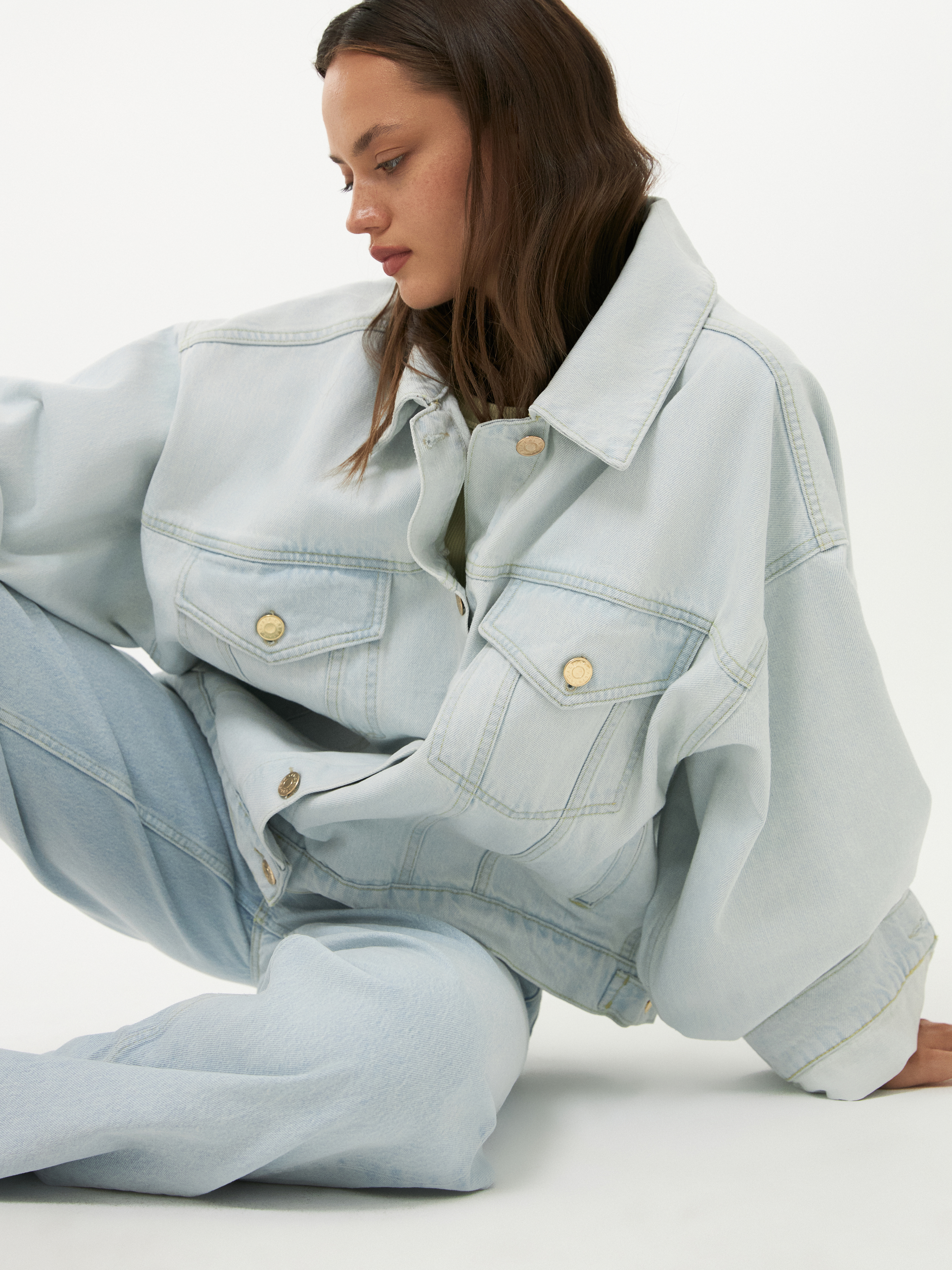 Джинсовая куртка оверсайз