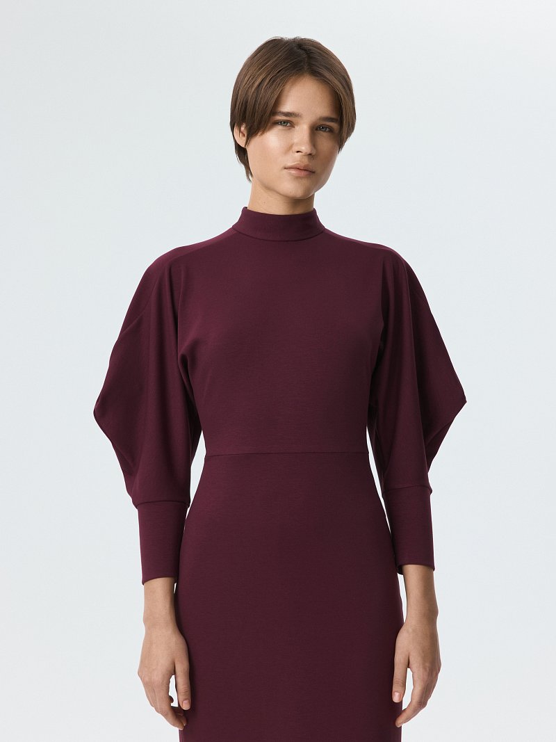 Платье с объемными рукавами 3/4