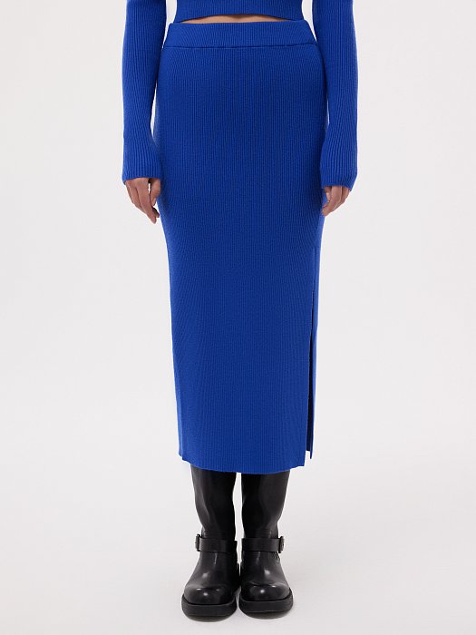 Трикотажная юбка с разрезом: фото №2