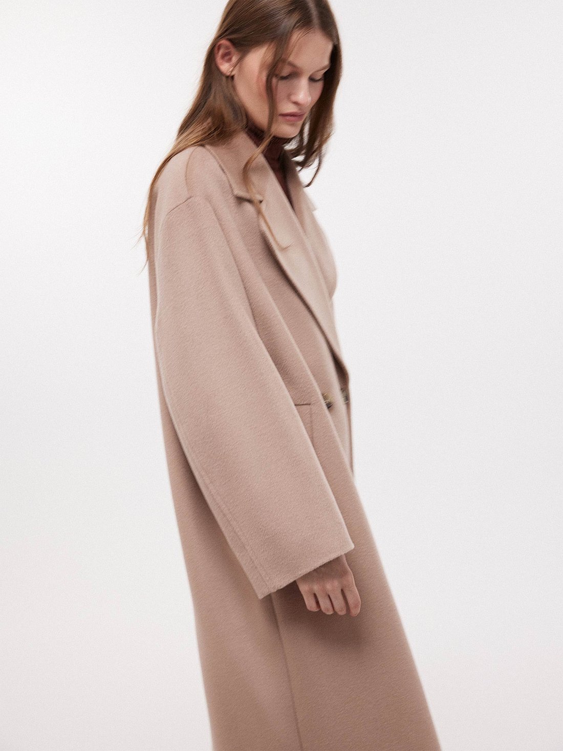 Двубортное пальто оверсайз: фото №1