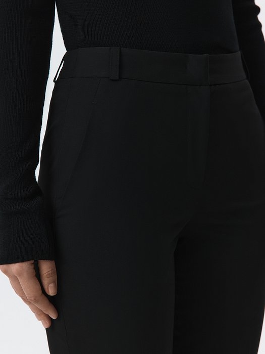 Зауженные брюки со стрелками: фото №4