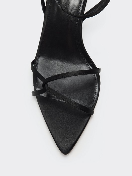 Атласные босоножки: фото №3