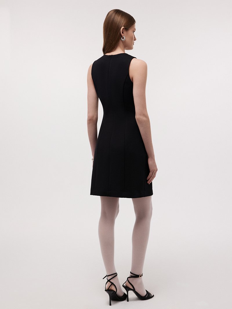 Трикотажное платье из хлопка с драпировками