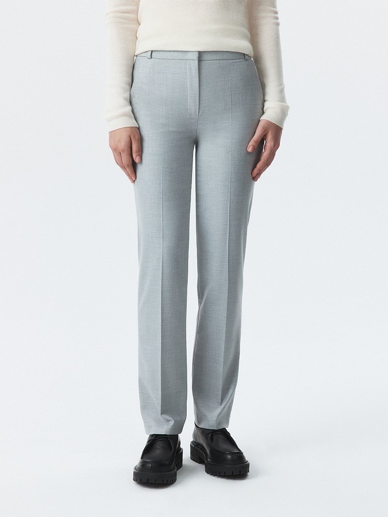 Брюки зауженного кроя