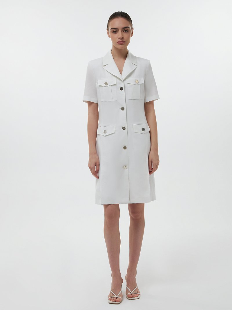 Платье с накладными карманами