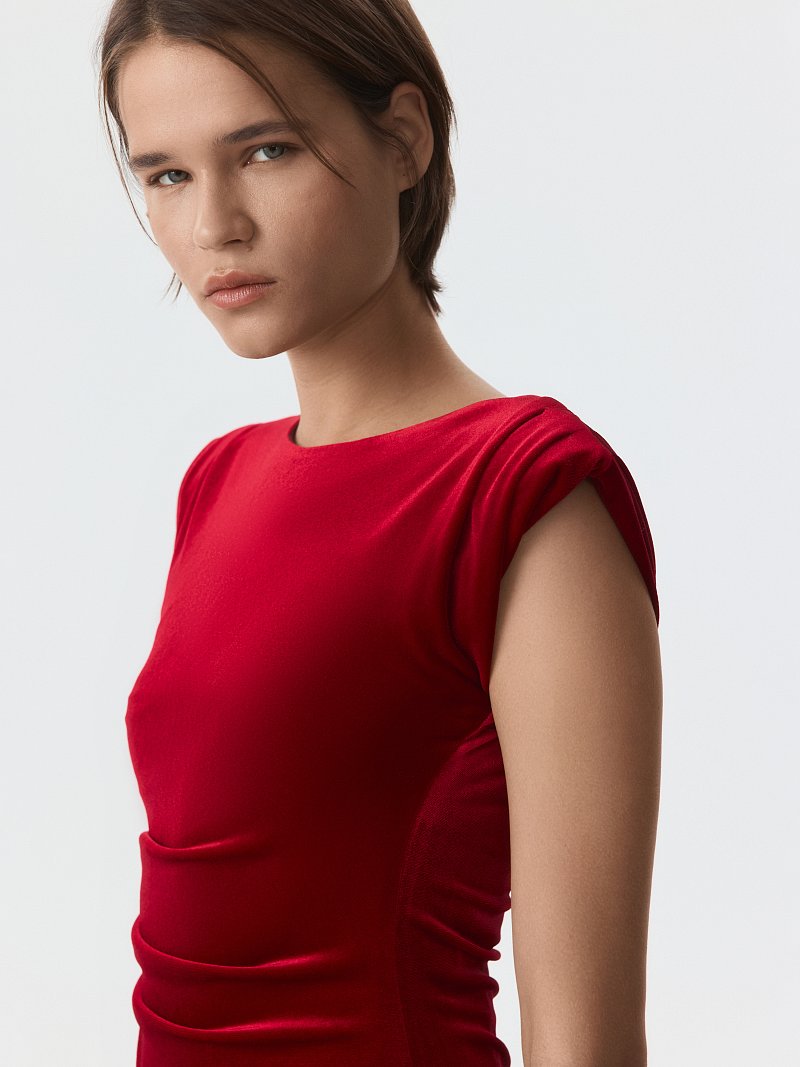 Бархатное платье-мини