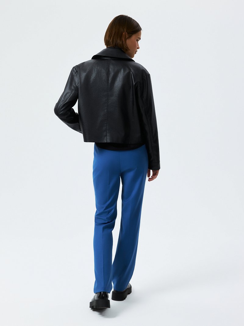 Зауженные брюки со стрелками