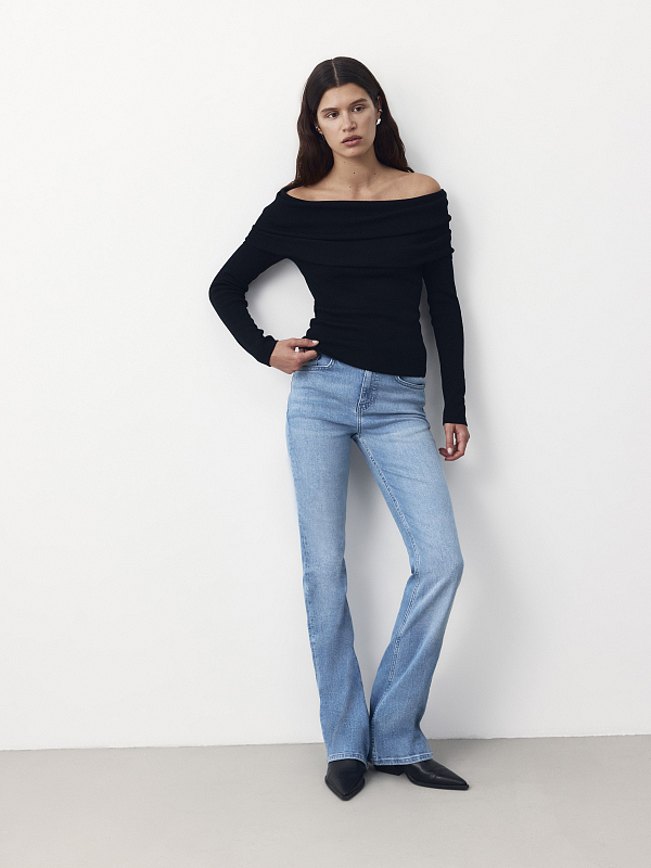 Джинсы-клеш