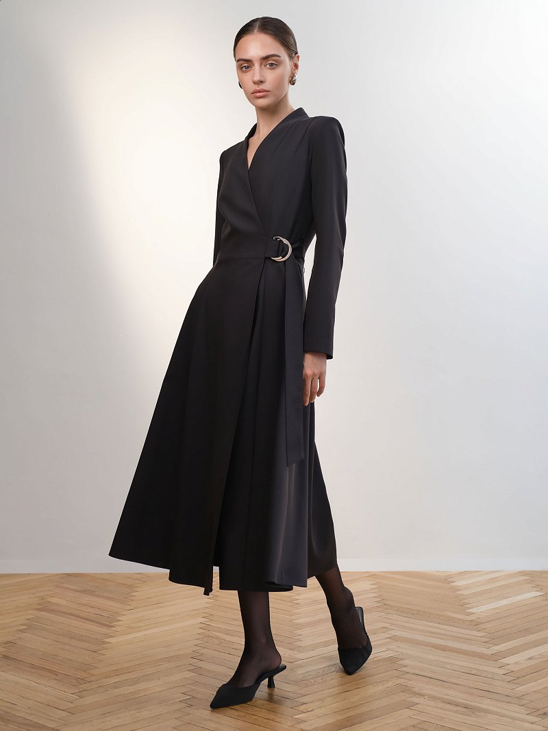 Платье-миди на запах