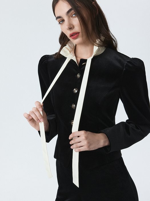 Бархатный жакет со съемным воротником: фото №7