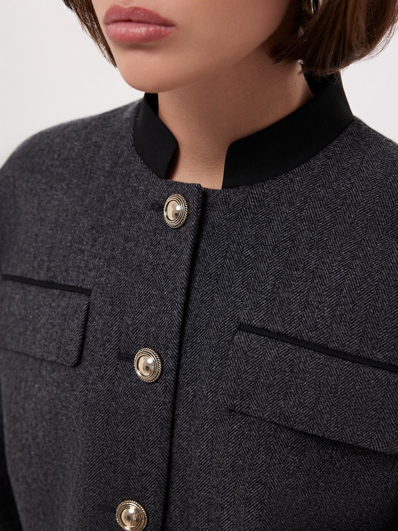 Укороченный жакет со съемными манжетами