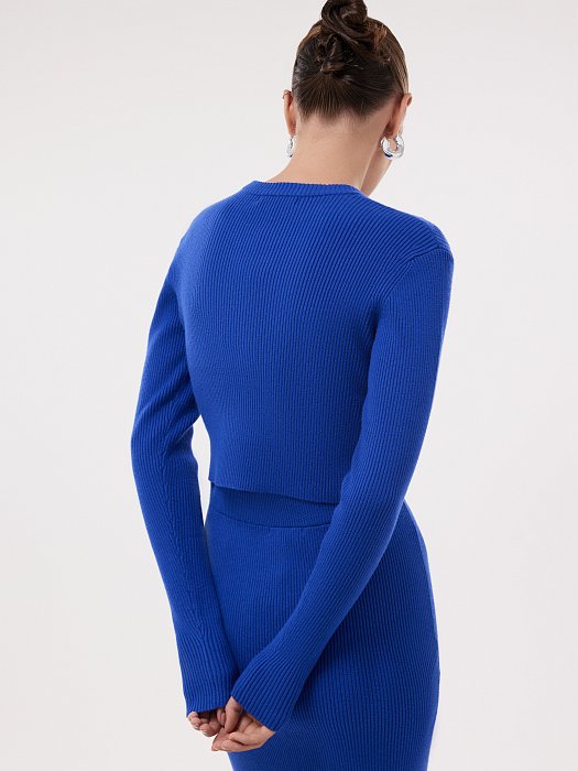 Укороченный джемпер в рубчик: фото №2