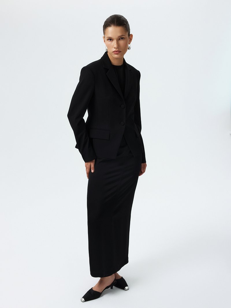 Приталенный жакет из вискозы