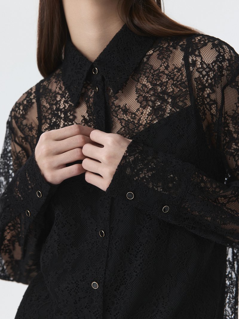 Кружевная блуза 
