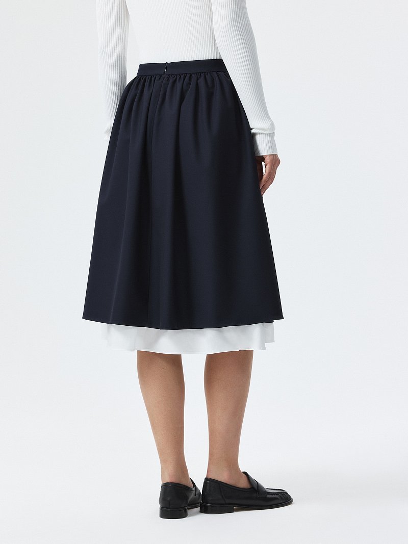 Расклешенная юбка с подъюбником