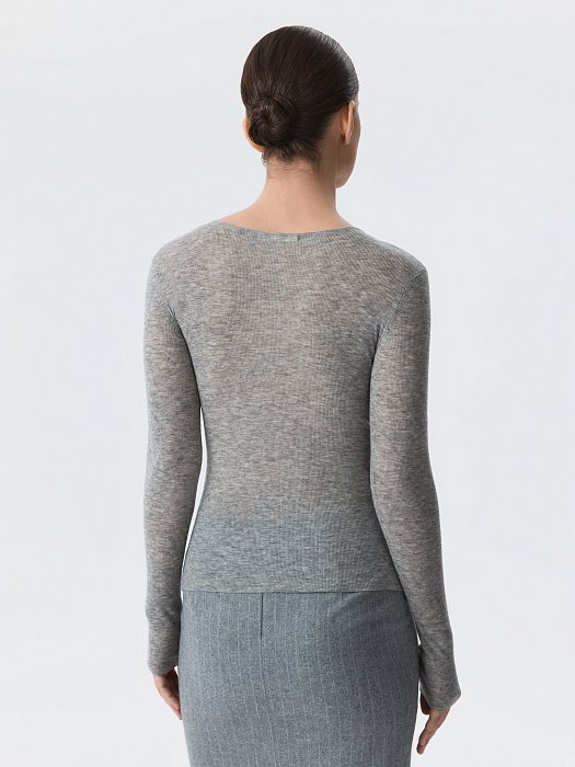 Шерстяной джемпер на запах: фото №5