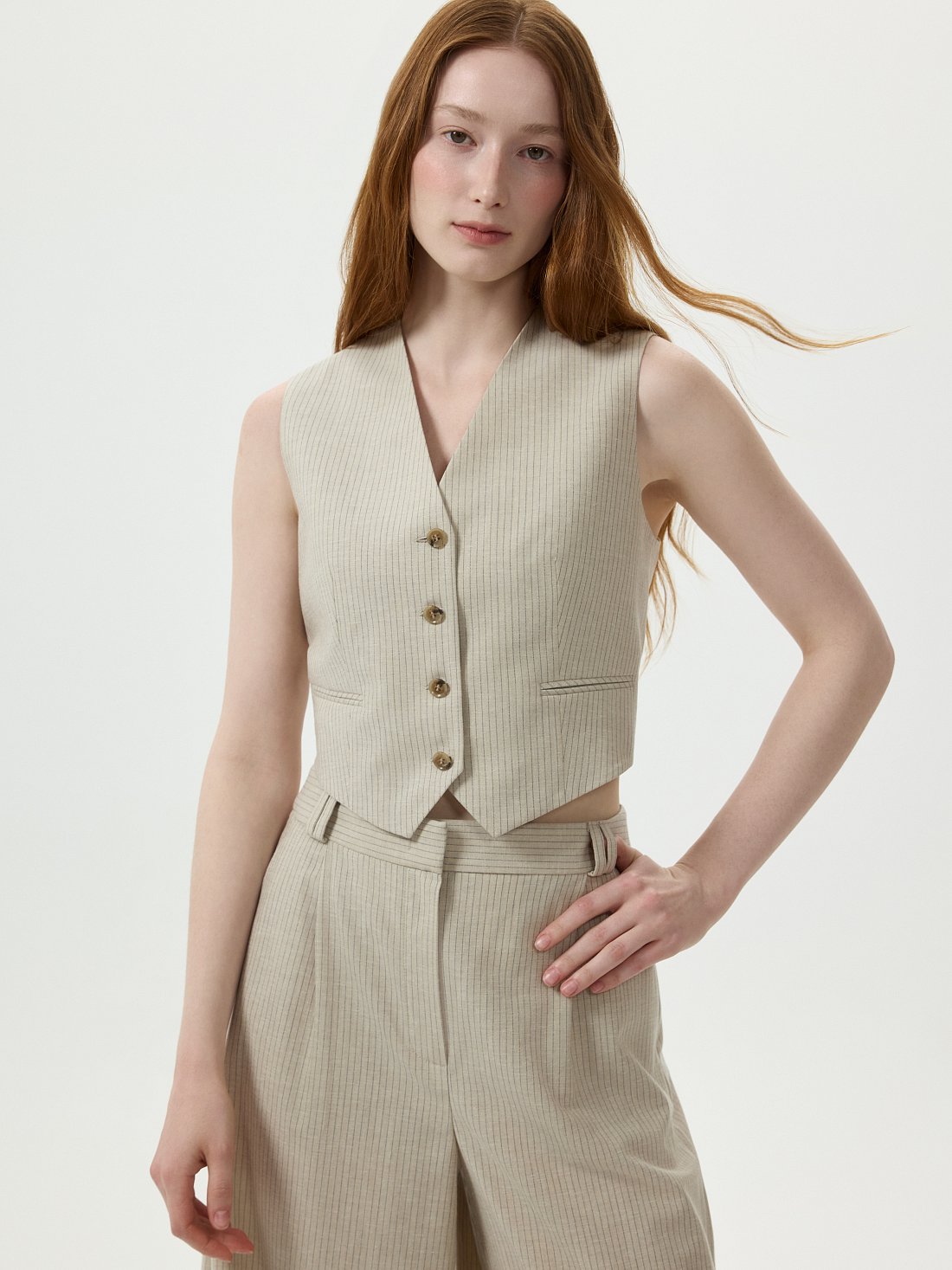 Костюмный жилет со льном: фото №1