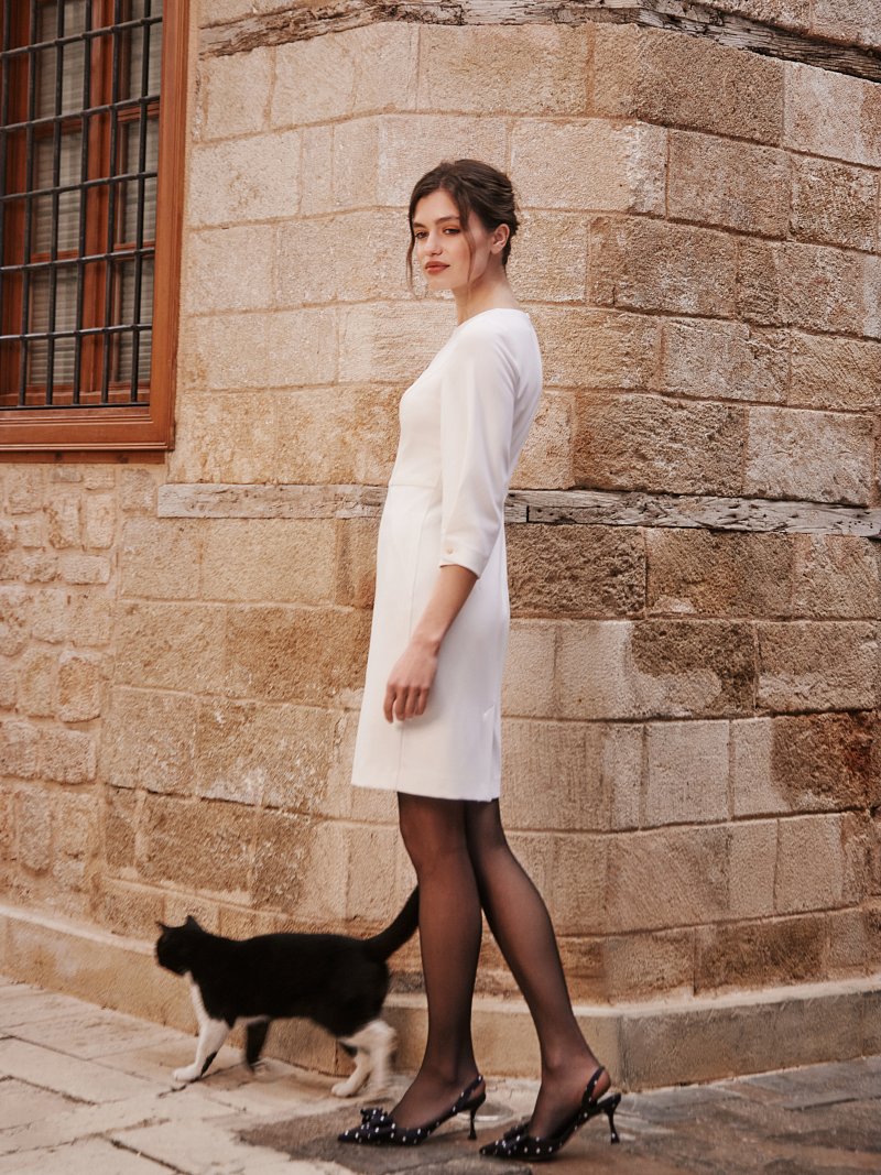 Платье с рукавами 3/4