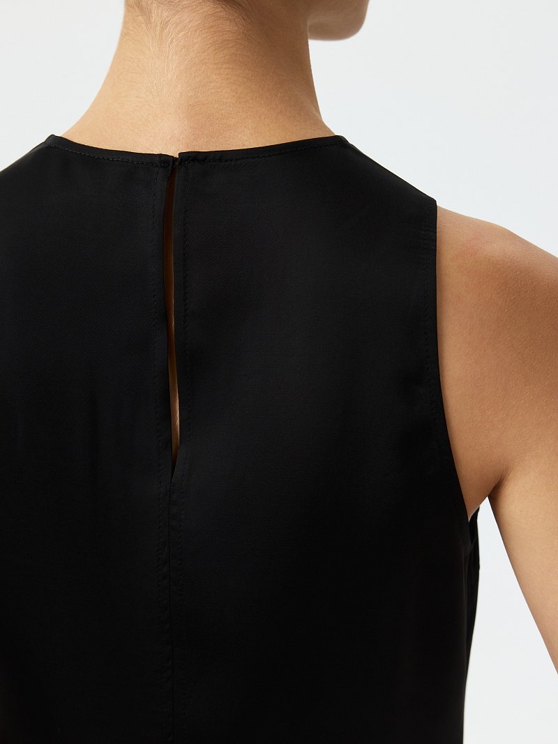 Атласный топ прямого кроя