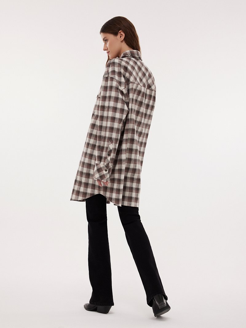 Удлиненная рубашка со льном