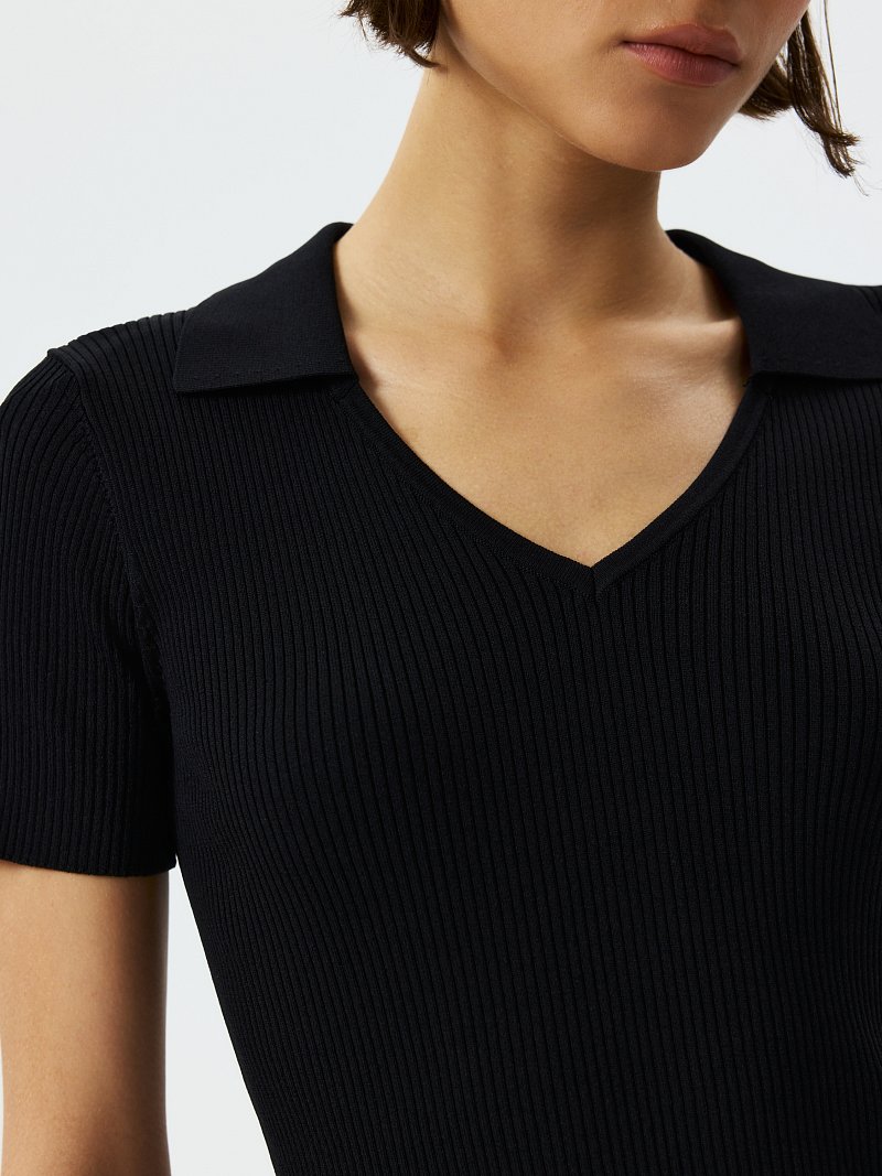 Джемпер с отложным воротником