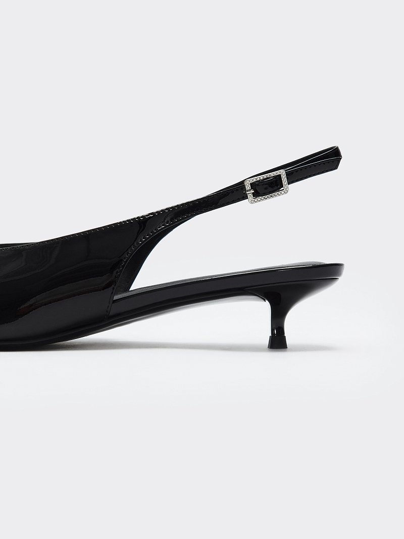 Лаковые туфли с открытой пяткой