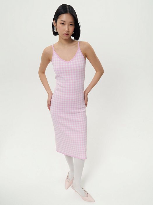 Трикотажное платье в клетку: фото №4