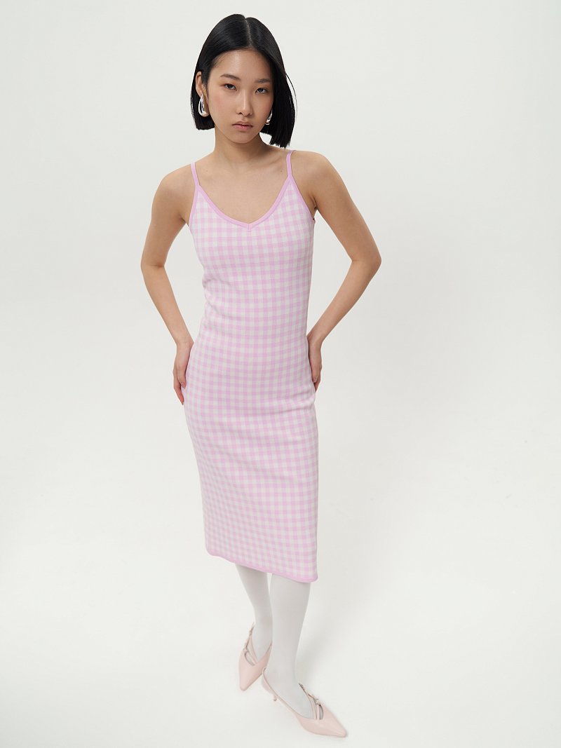 Трикотажное платье в клетку