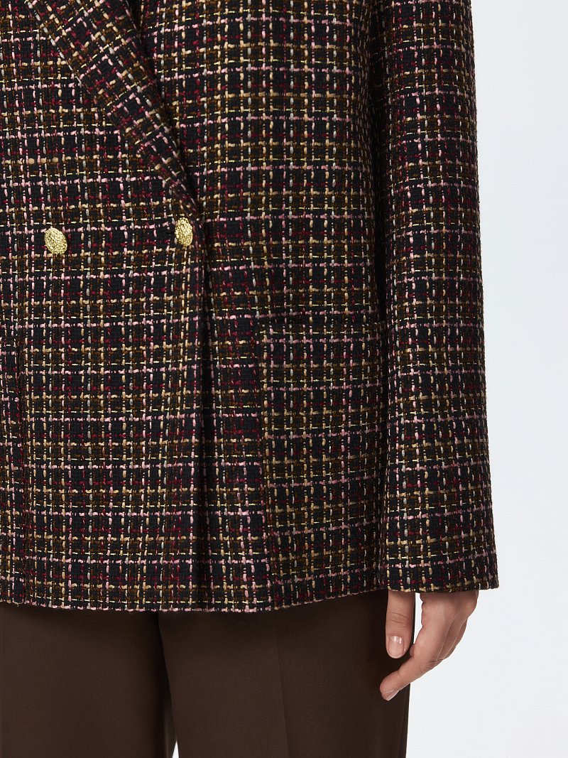 Объемный жакет из твида