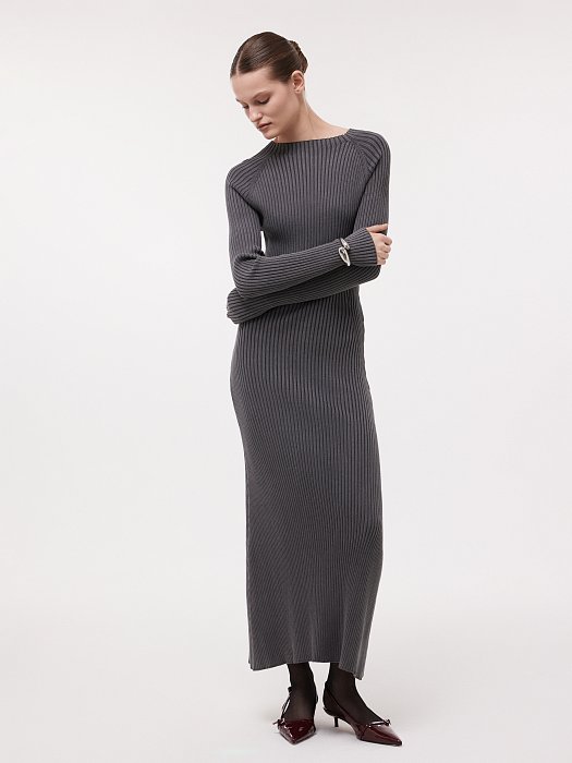 Вязаное платье из хлопка в рубчик: фото №2