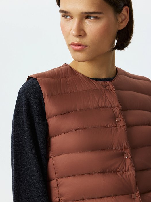 Утепленный жилет: фото №4