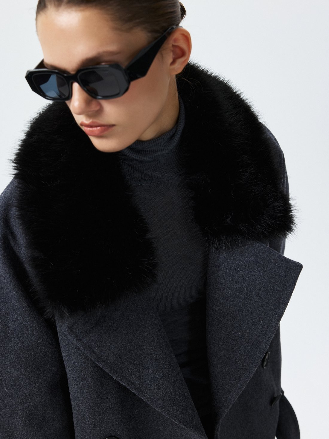 Полупальто со съемным мехом: фото №1