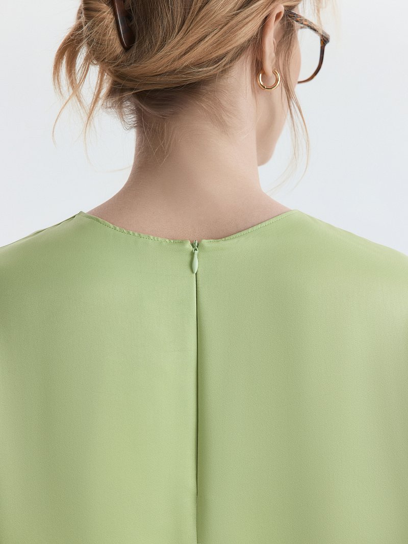 Атласная блуза на молнии