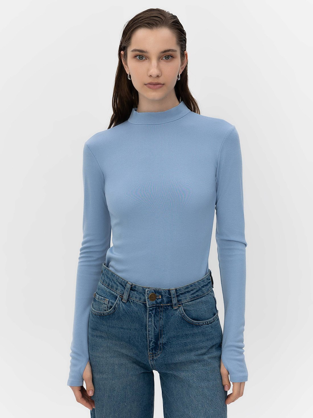 Лонгслив с отверстиями для пальцев: фото №1