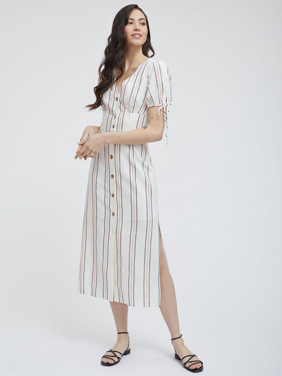 Платье с втачным поясом: фото №1