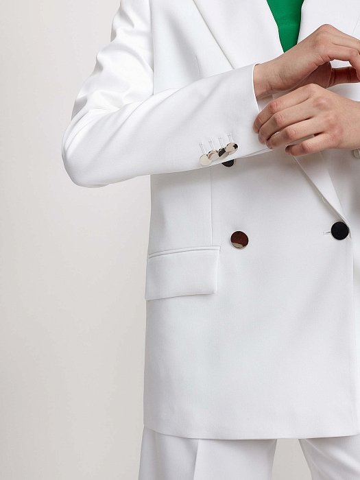 Двубортный прямой жакет: фото №3