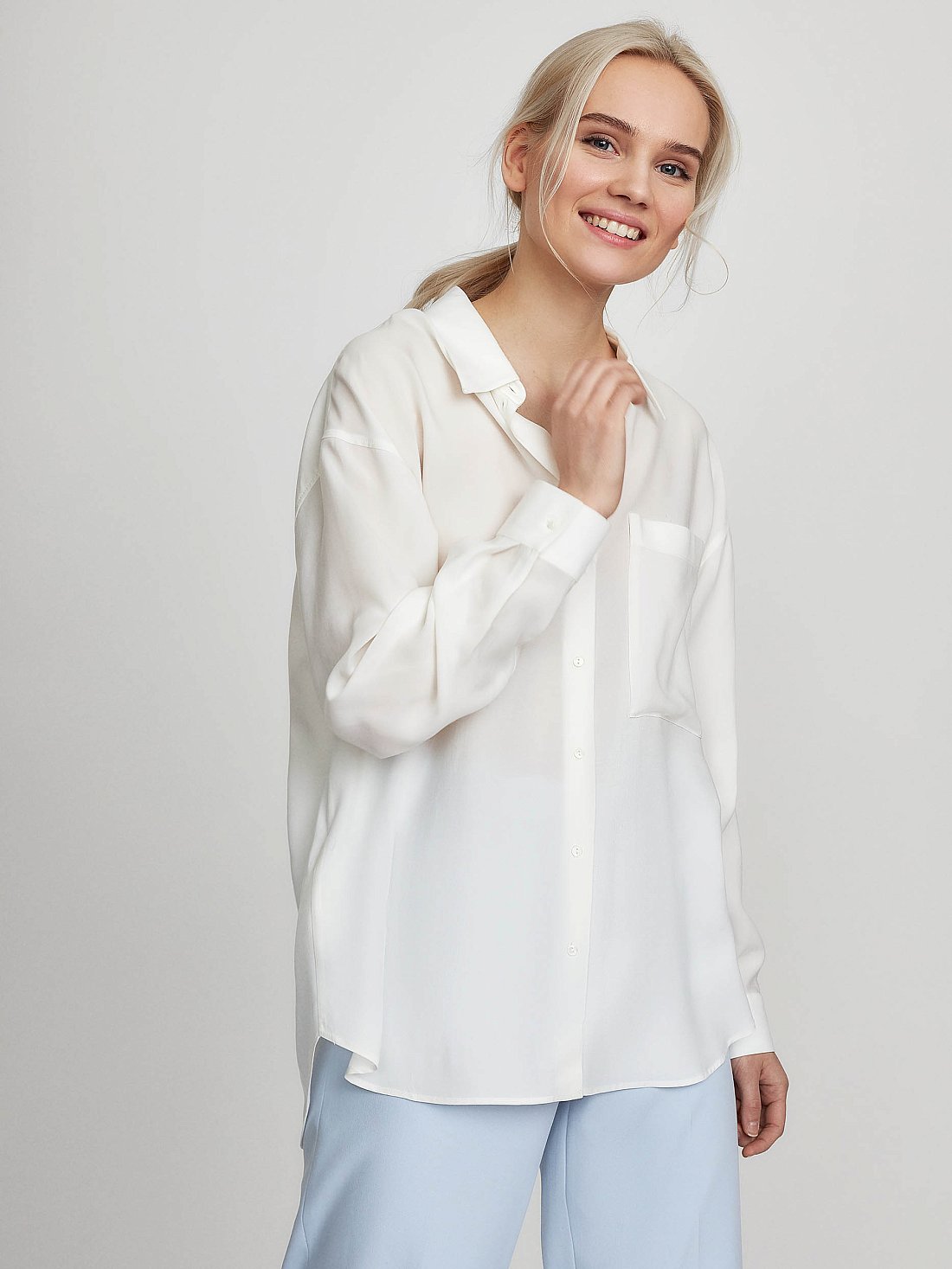 Свободная рубашка с карманом: фото №1