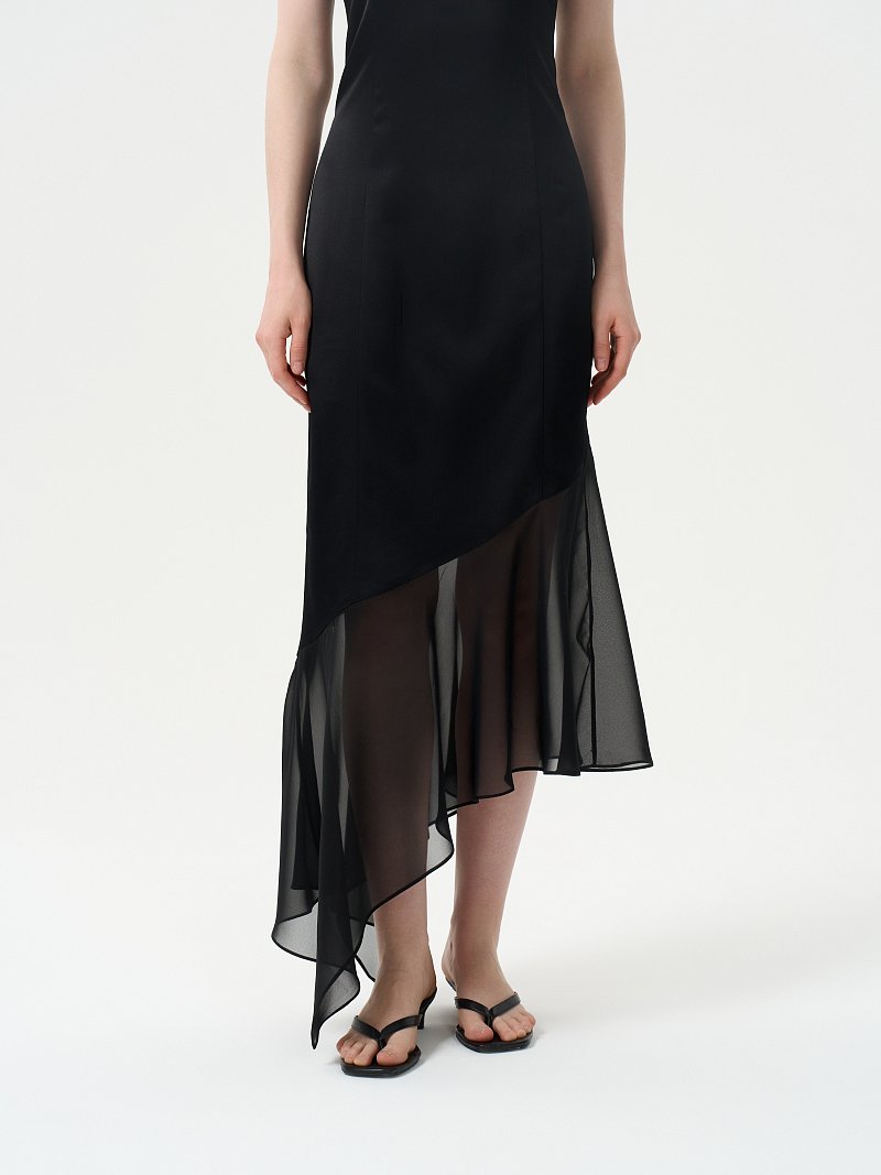 Атласное платье с шифоновой вставкой