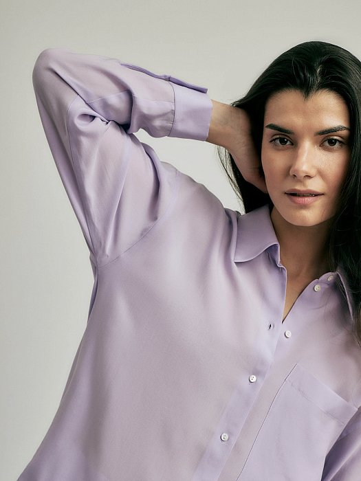 Свободная рубашка с карманом: фото №3