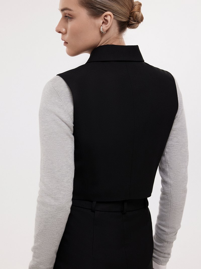 Костюмный жилет на молнии