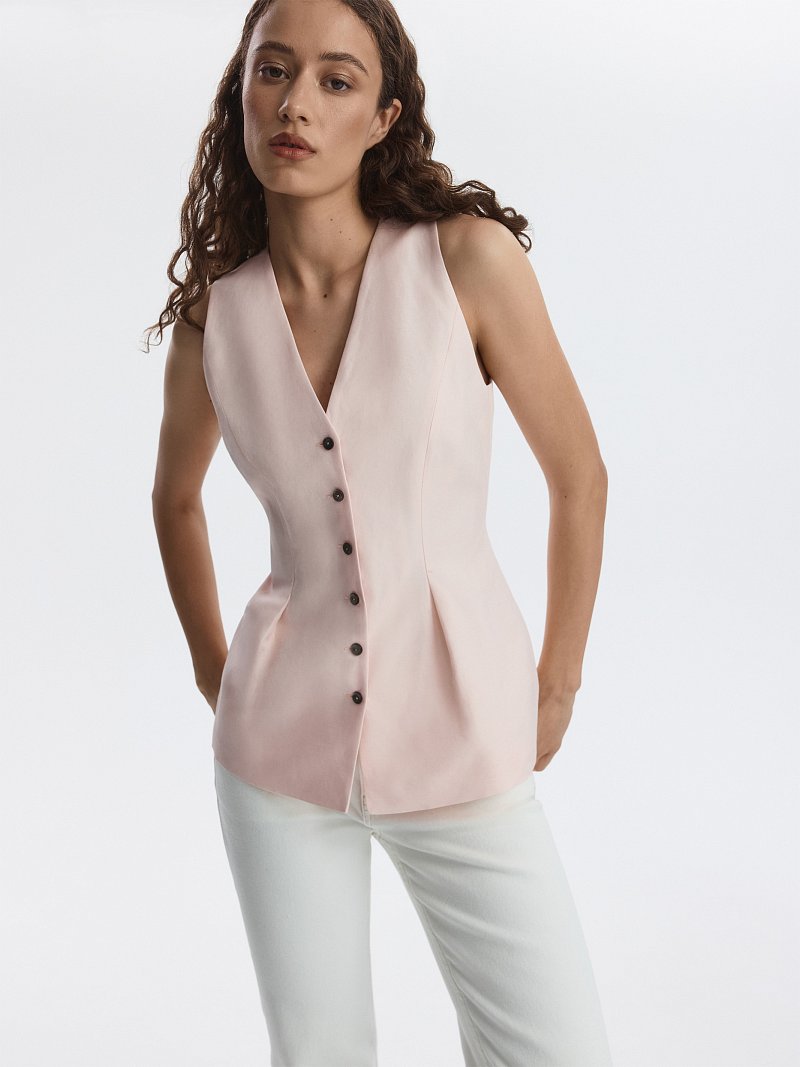 Льняной жилет с баской (Р158)