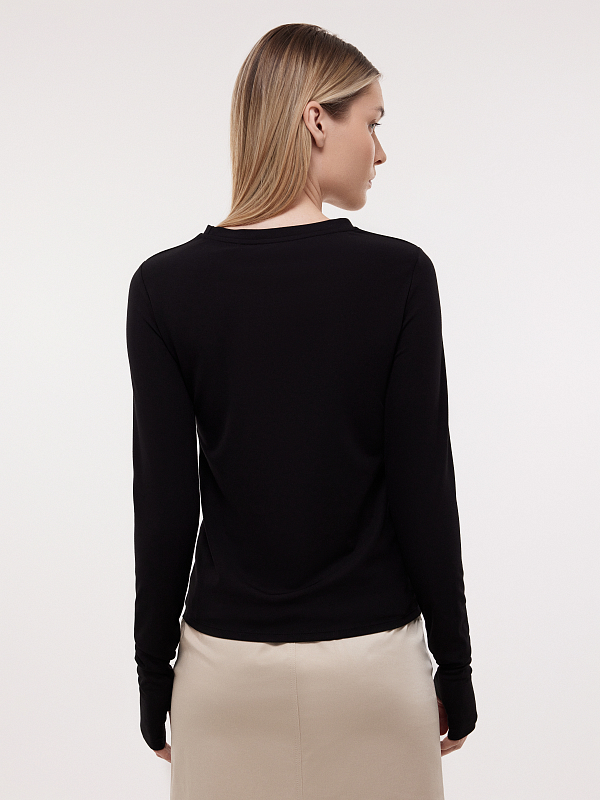 Облегающий лонгслив с вырезом для пальца