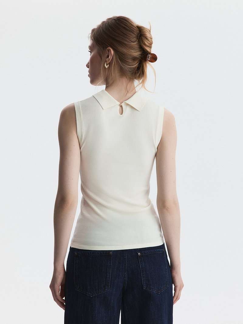 Топ с отложным воротником