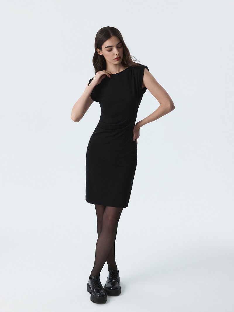 Трикотажное платье-мини с драпировками