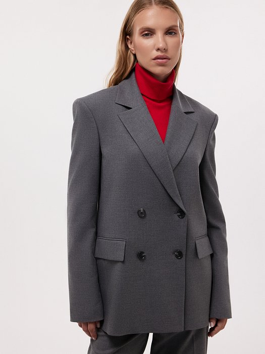 Прямой двубортный жакет: фото №2