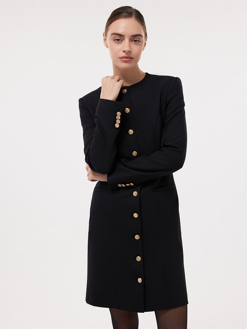 Платье с круглым вырезом