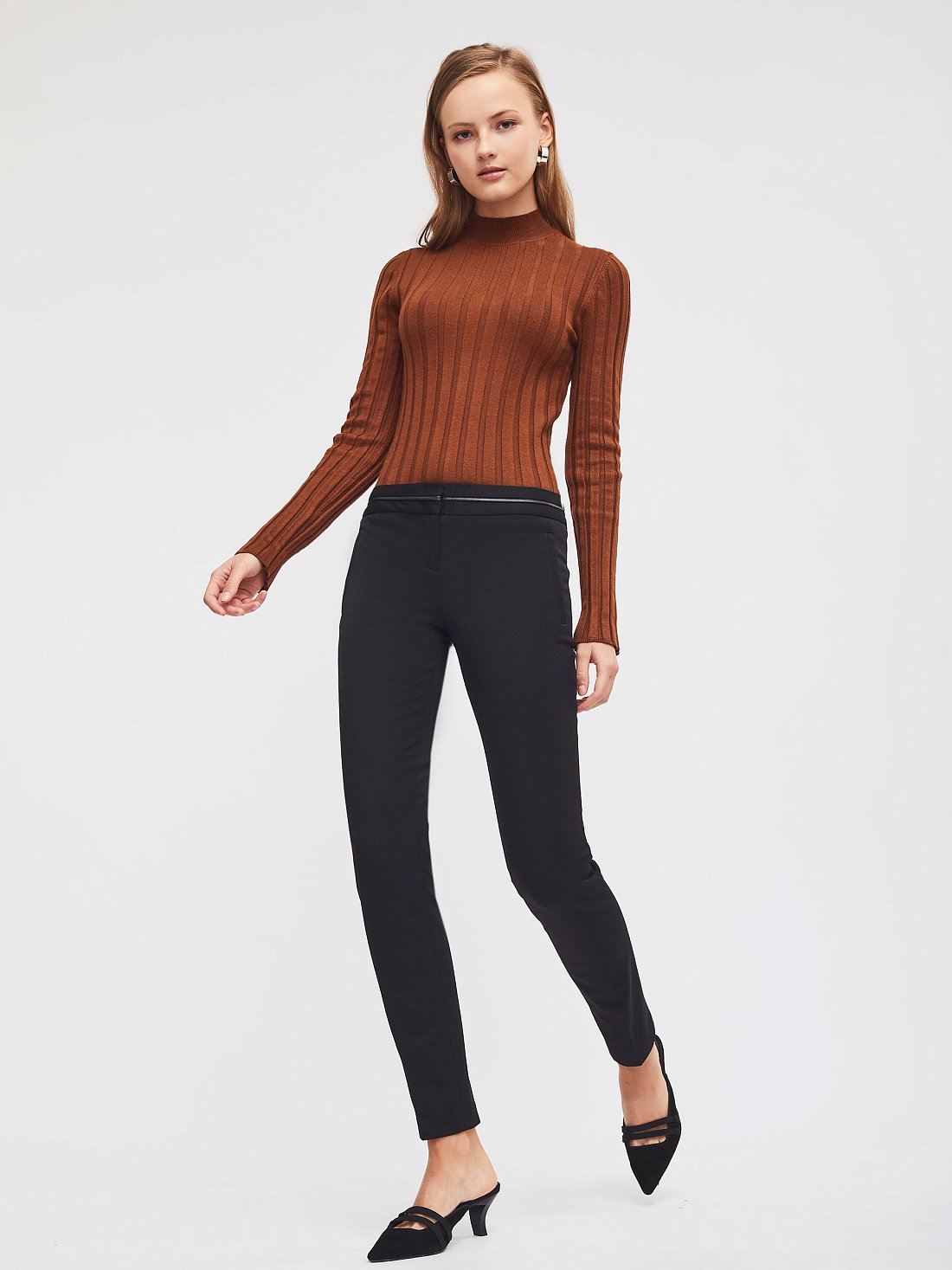 Брюки с декоративным кантом: фото №1