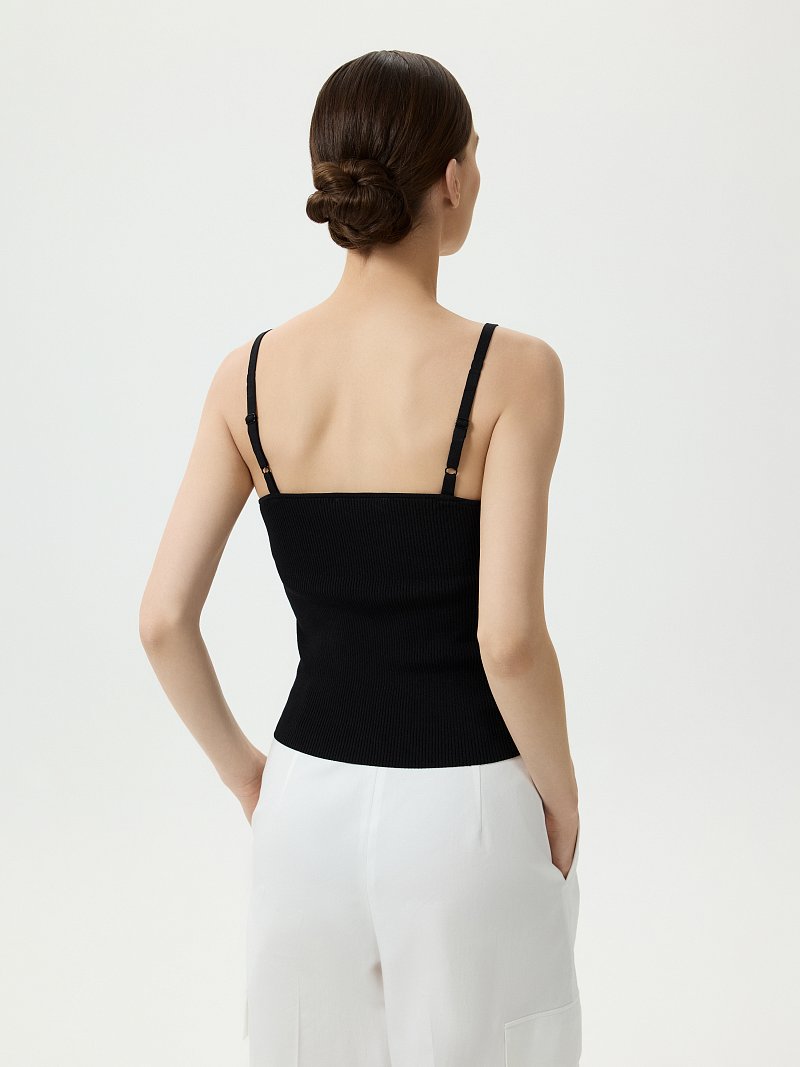 Трикотажный топ на бретелях