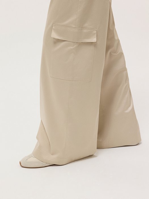 Атласные брюки-карго: фото №3